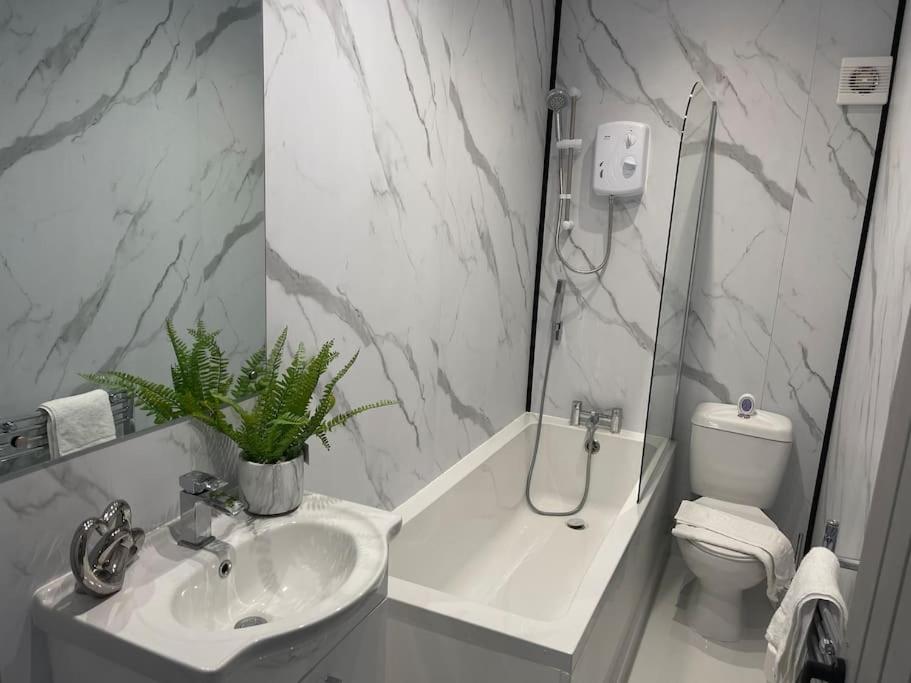 Ed Executive Ipswich Accommodation Bagian luar foto