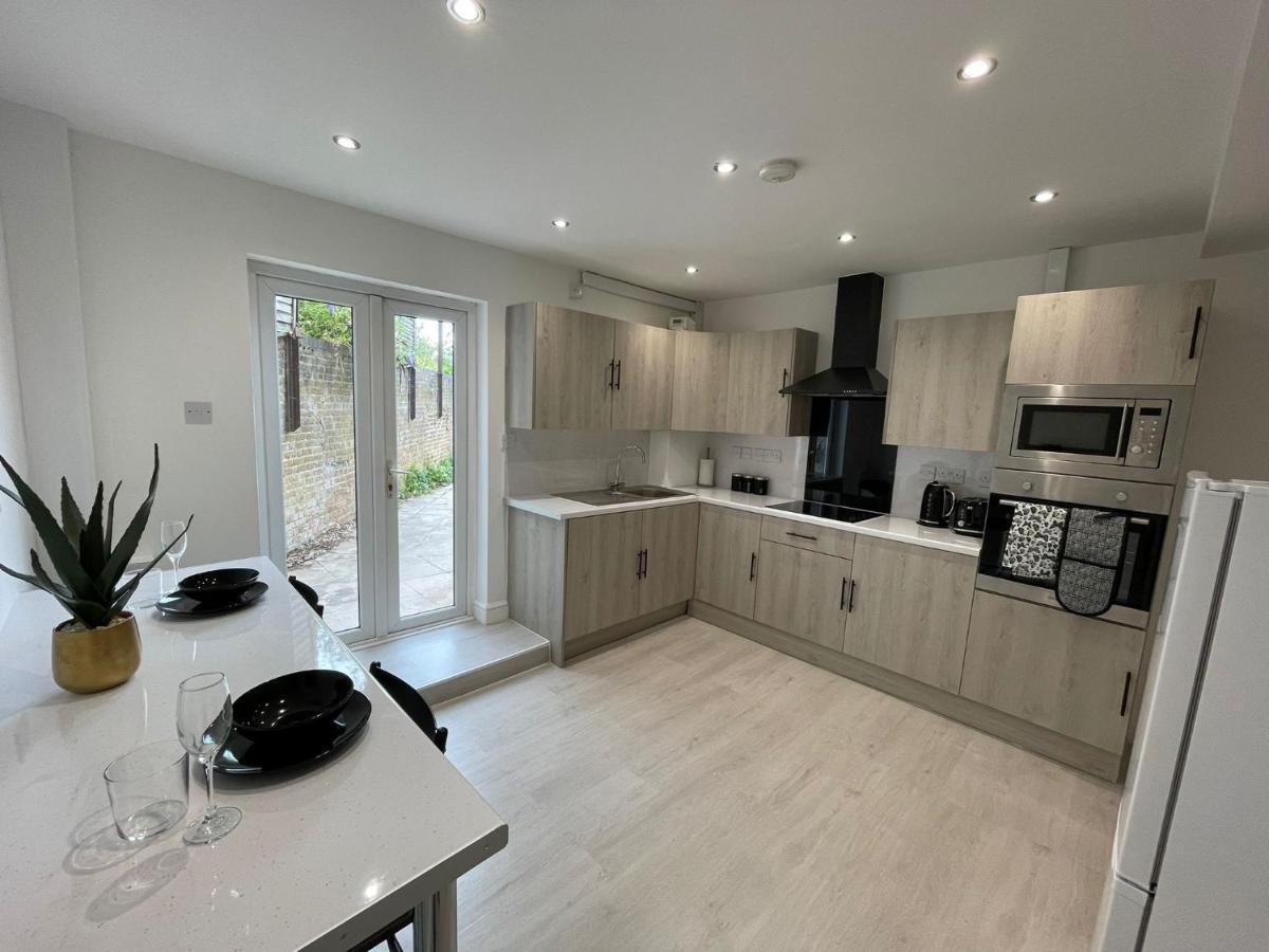 Ed Executive Ipswich Accommodation Bagian luar foto